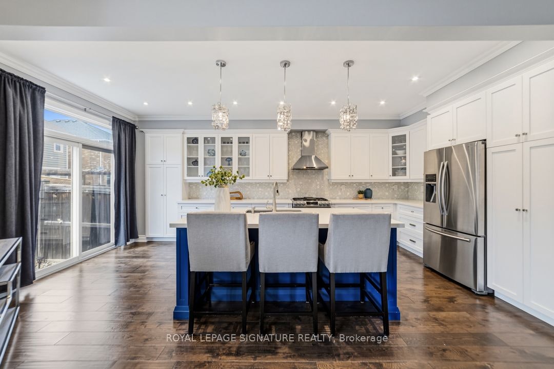 27 Aird Court, Milton, ON, L9T 3Y1