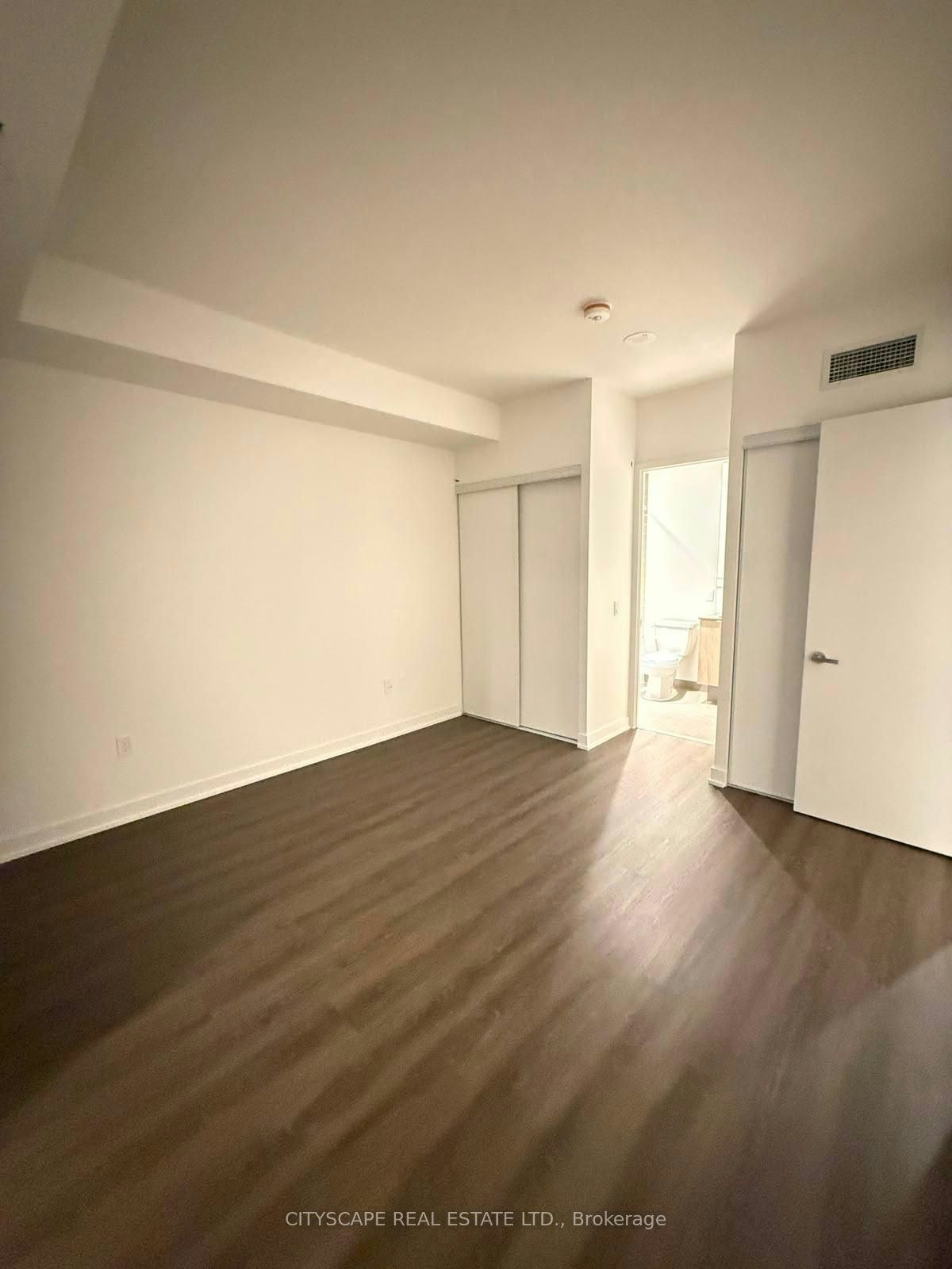 205-448 Burnhamthorpe Road W, Mississauga, ON, L5B 0R4 - 7