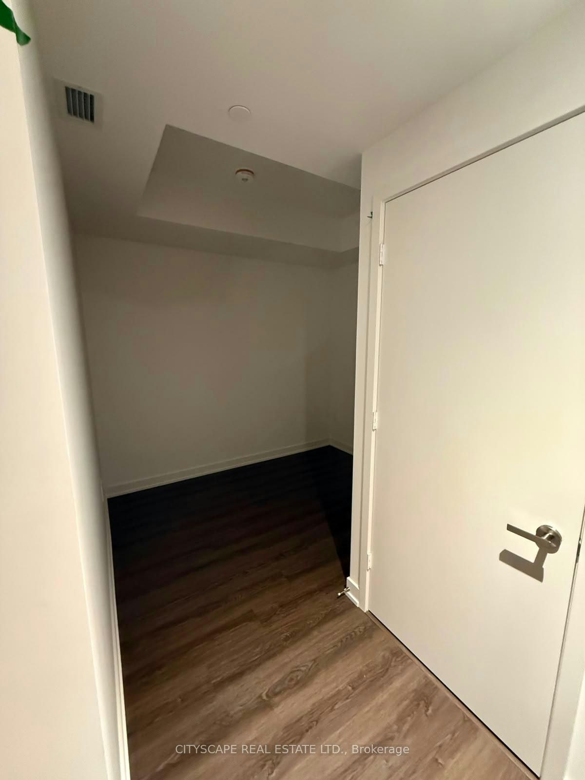 205-448 Burnhamthorpe Road W, Mississauga, ON, L5B 0R4 - 9