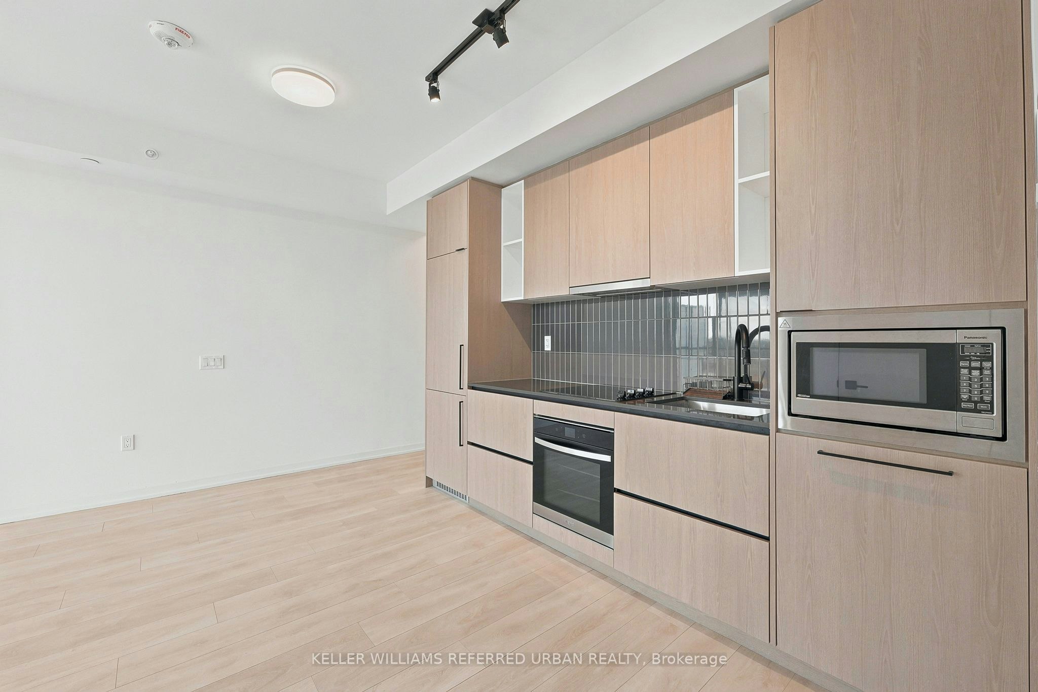 1805-1285 Dupont Street, Toronto, ON, M6H 0E3 - 5