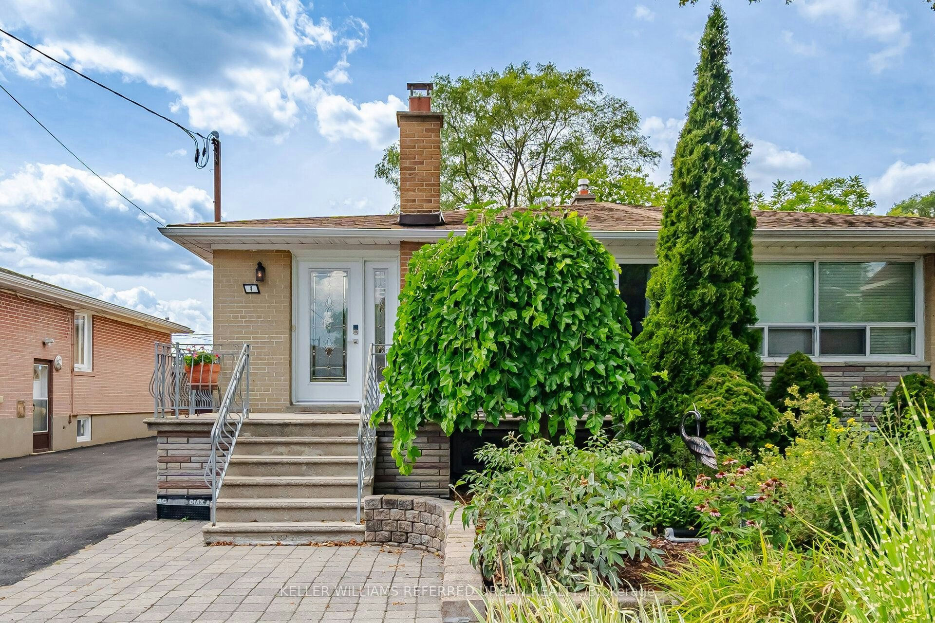 4 Cameo Crescent, Toronto, ON, M6N 2K5