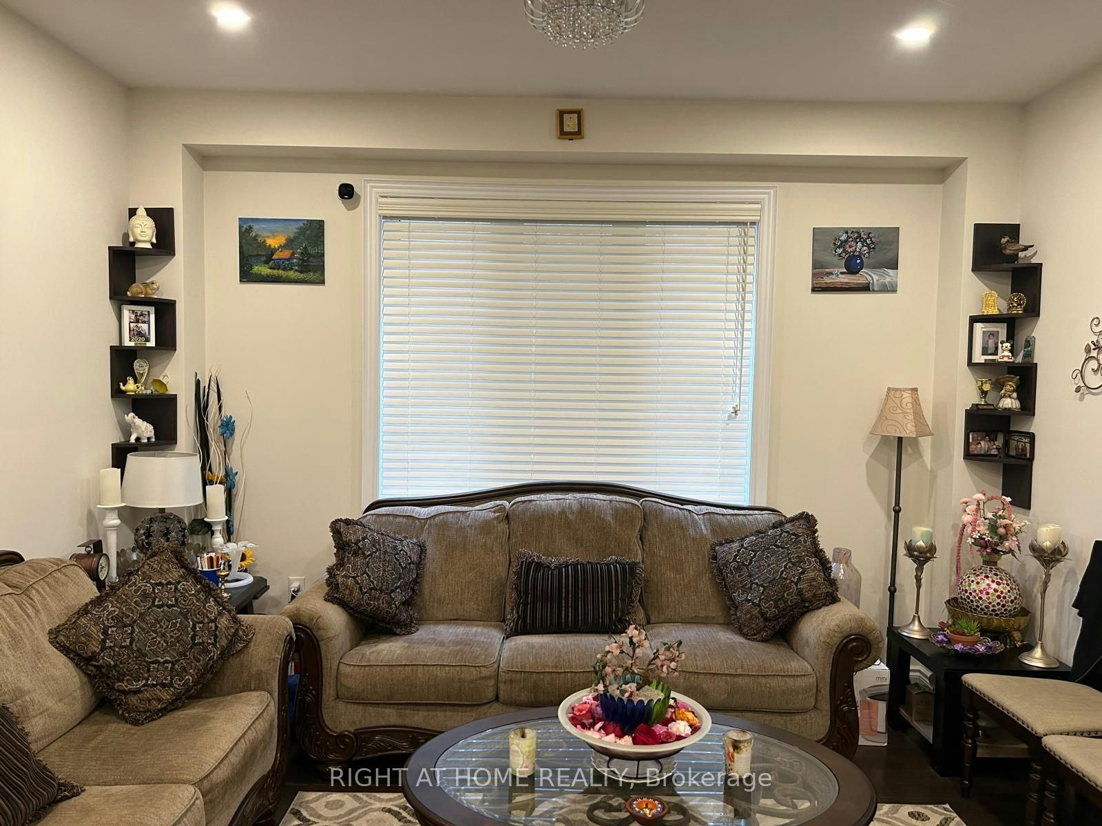33 Abercrombie Crescent, Brampton, ON, L7A 4N1 - 4