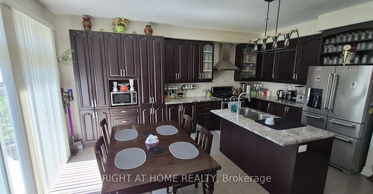 33 Abercrombie Crescent, Brampton, ON, L7A 4N1 - 5
