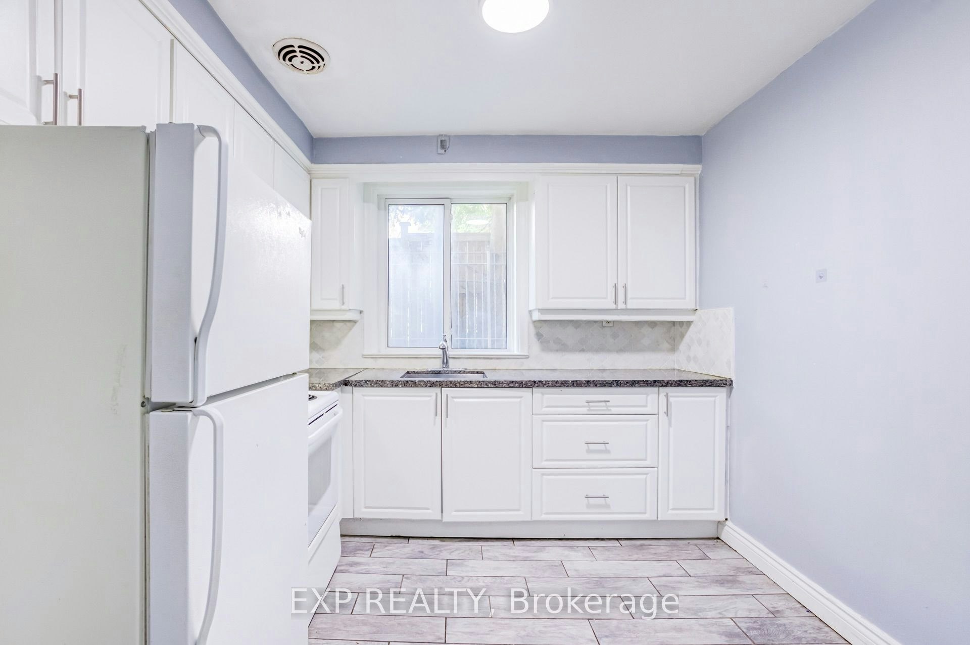 Main-767 Marlee Avenue, Toronto, ON, M6B 3J8 - 4