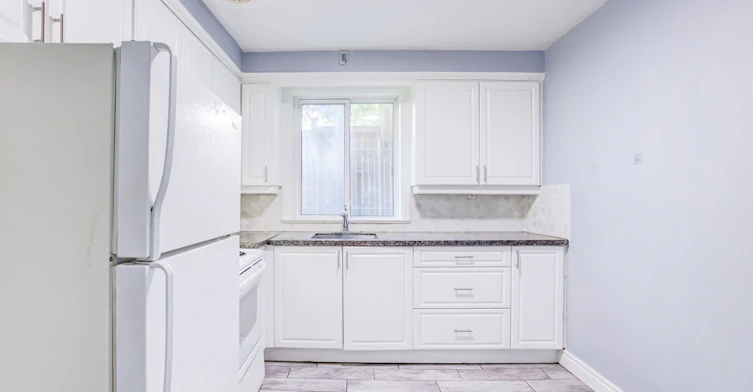 Main-767 Marlee Avenue, Toronto, ON, M6B 3J8 - 4