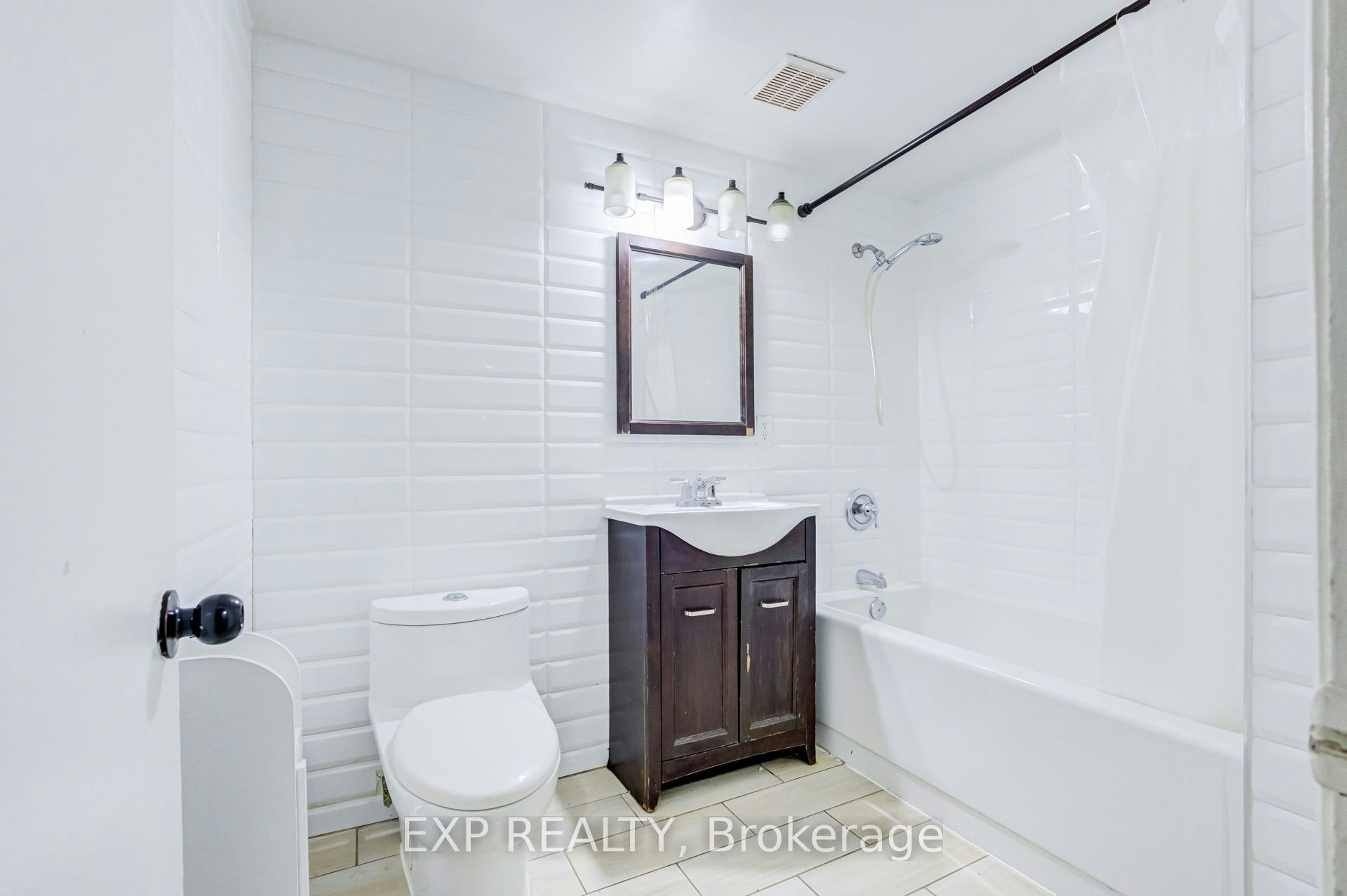 Main-767 Marlee Avenue, Toronto, ON, M6B 3J8 - 10