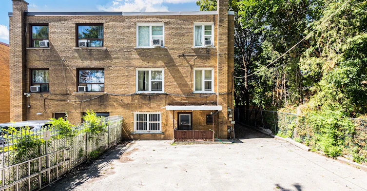 Main-767 Marlee Avenue, Toronto, ON, M6B 3J8 - 11