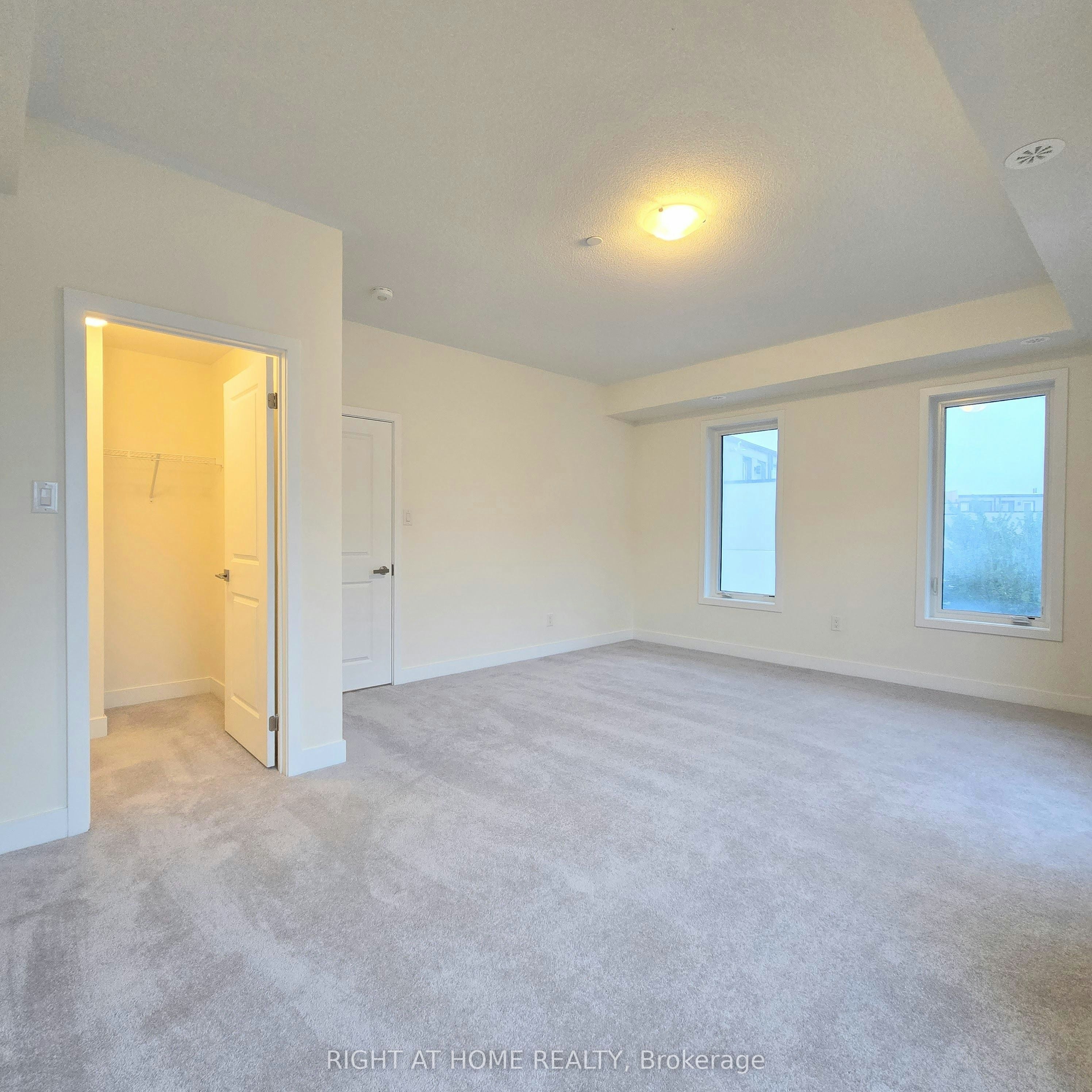 #Upper Unit-137 Frederick Tisdale Drive, Toronto, ON, M3K 2B8 - 13