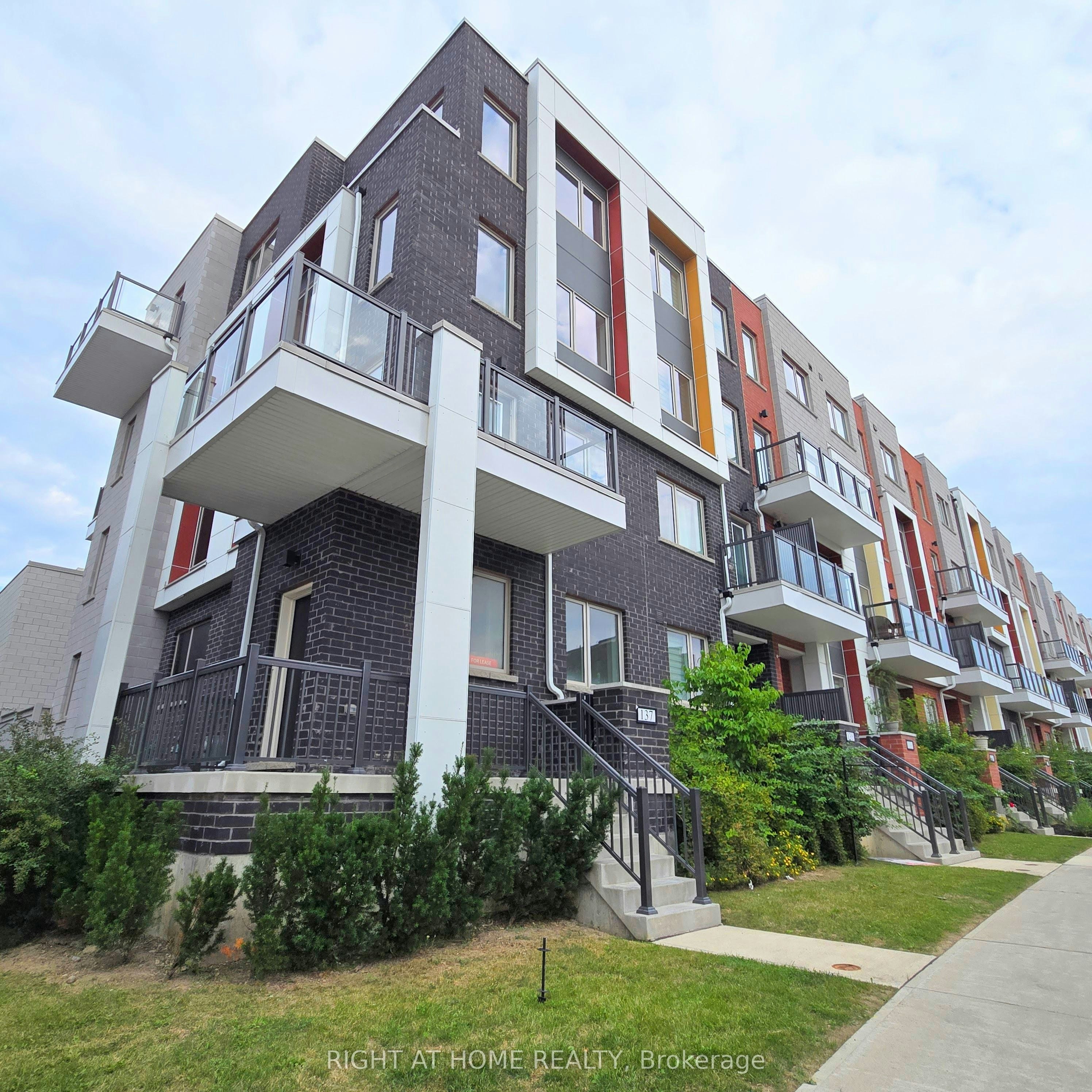 #Upper Unit-137 Frederick Tisdale Drive, Toronto, ON, M3K 2B8