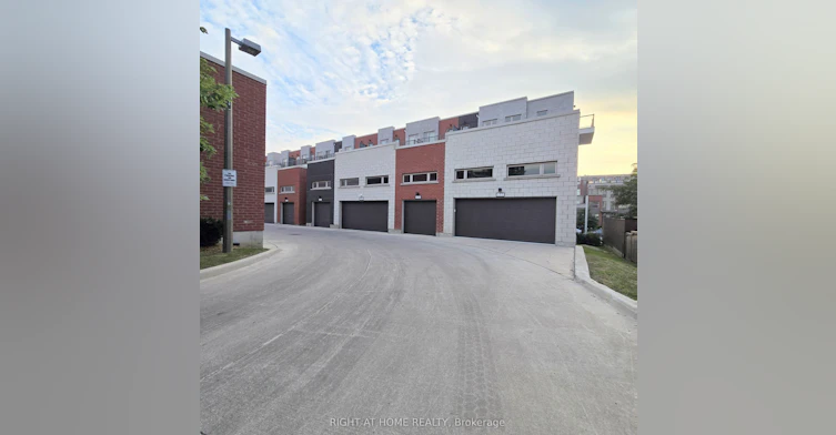 #Upper Unit-137 Frederick Tisdale Drive, Toronto, ON, M3K 2B8 - 31