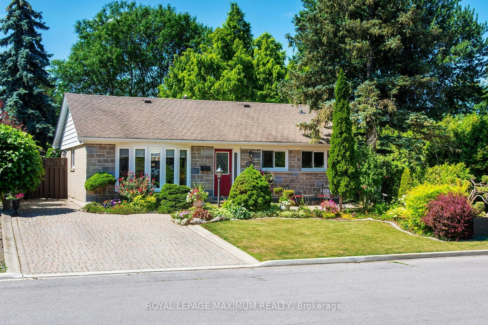 38 Abbey Road, Brampton, ON, L6W 2T8