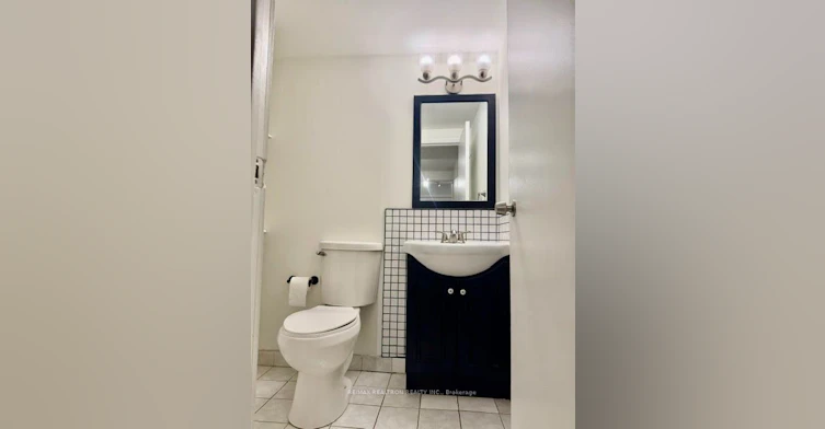 BSMT-6 Greenlaw Avenue, Toronto, ON, M6H 3V5 - 7