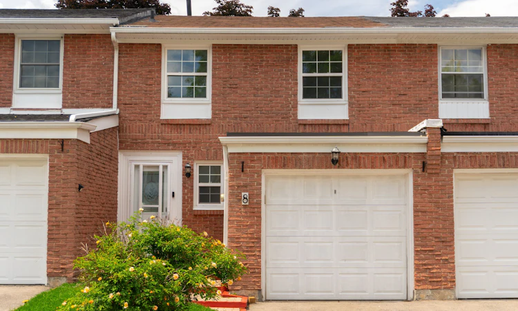 8-2288 The Collegeway N/A