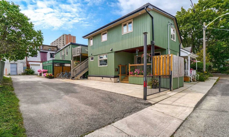 23 Abbs Street