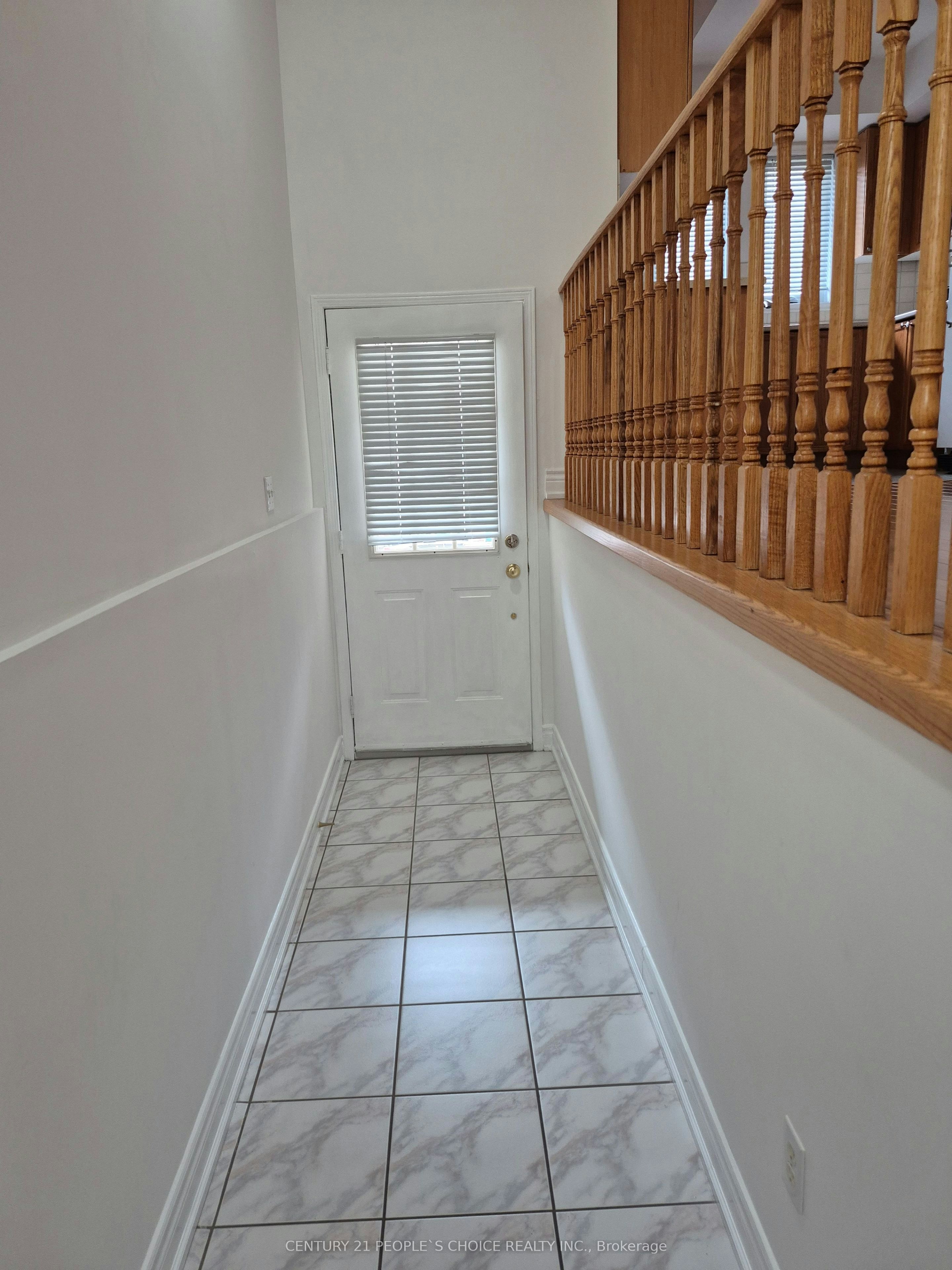 111-1050 Bristol Road W, Mississauga, ON, L5V 2E8 - 3