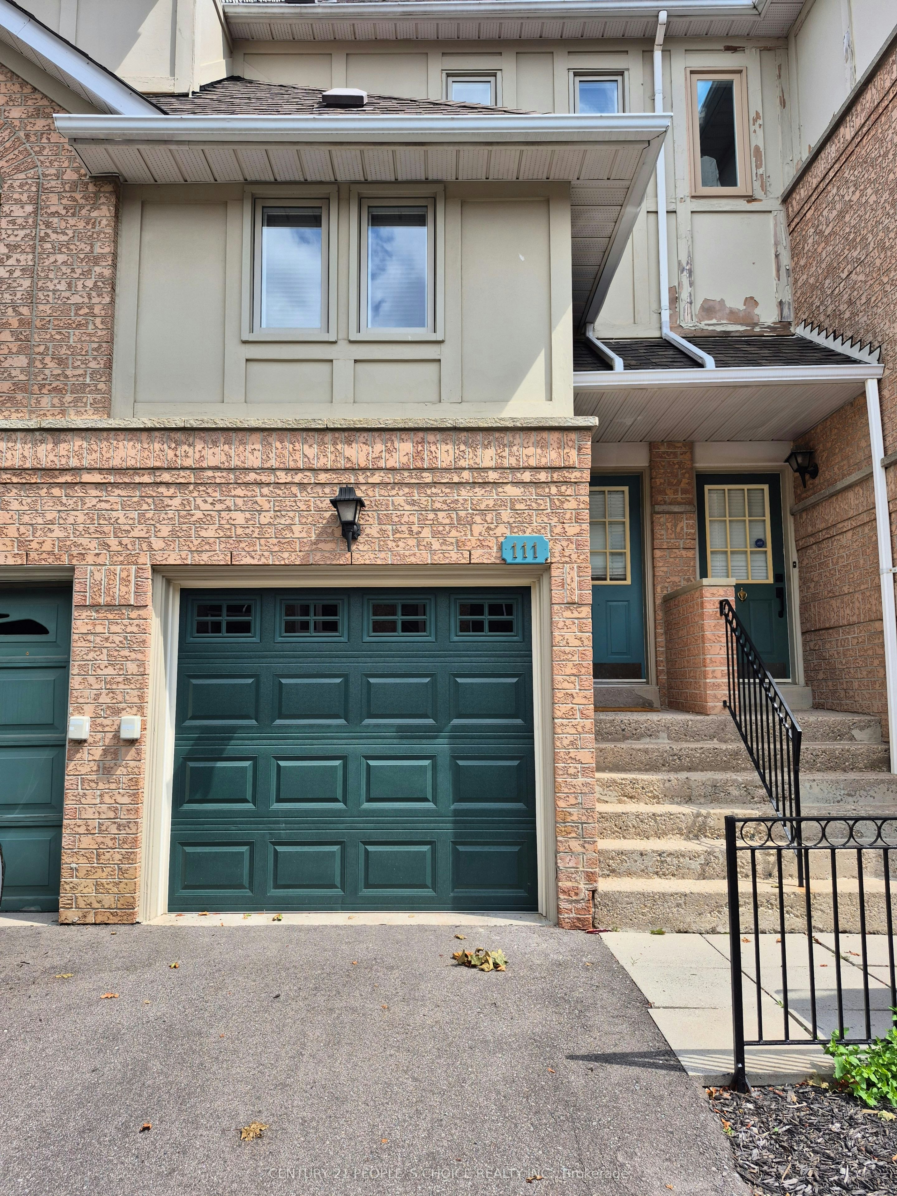 111-1050 Bristol Road W, Mississauga, ON, L5V 2E8