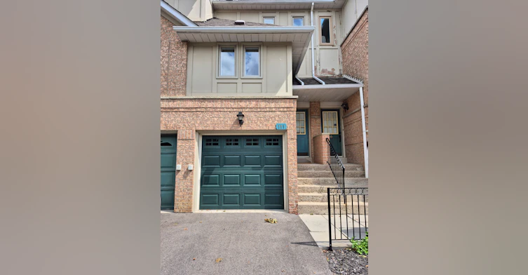 111-1050 Bristol Road W, Mississauga, ON, L5V 2E8
