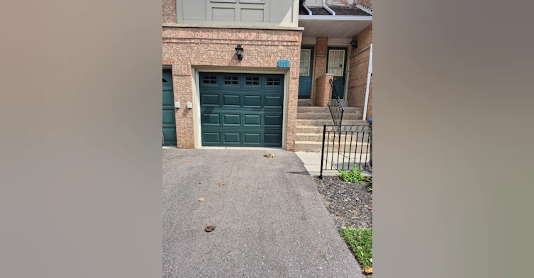 111-1050 Bristol Road W, Mississauga, ON, L5V 2E8 - 2