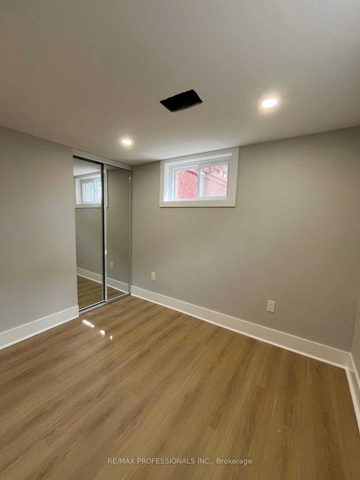 B-41 Tavistock Road, Toronto, ON, M3M 2N5 - 5