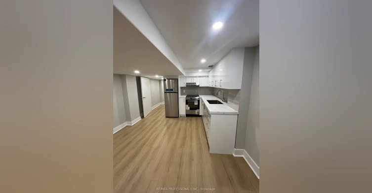 B-41 Tavistock Road, Toronto, ON, M3M 2N5 - 2
