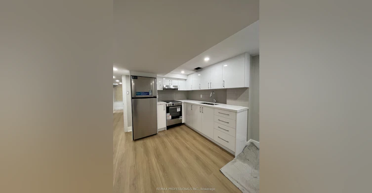 B-41 Tavistock Road, Toronto, ON, M3M 2N5 - 3