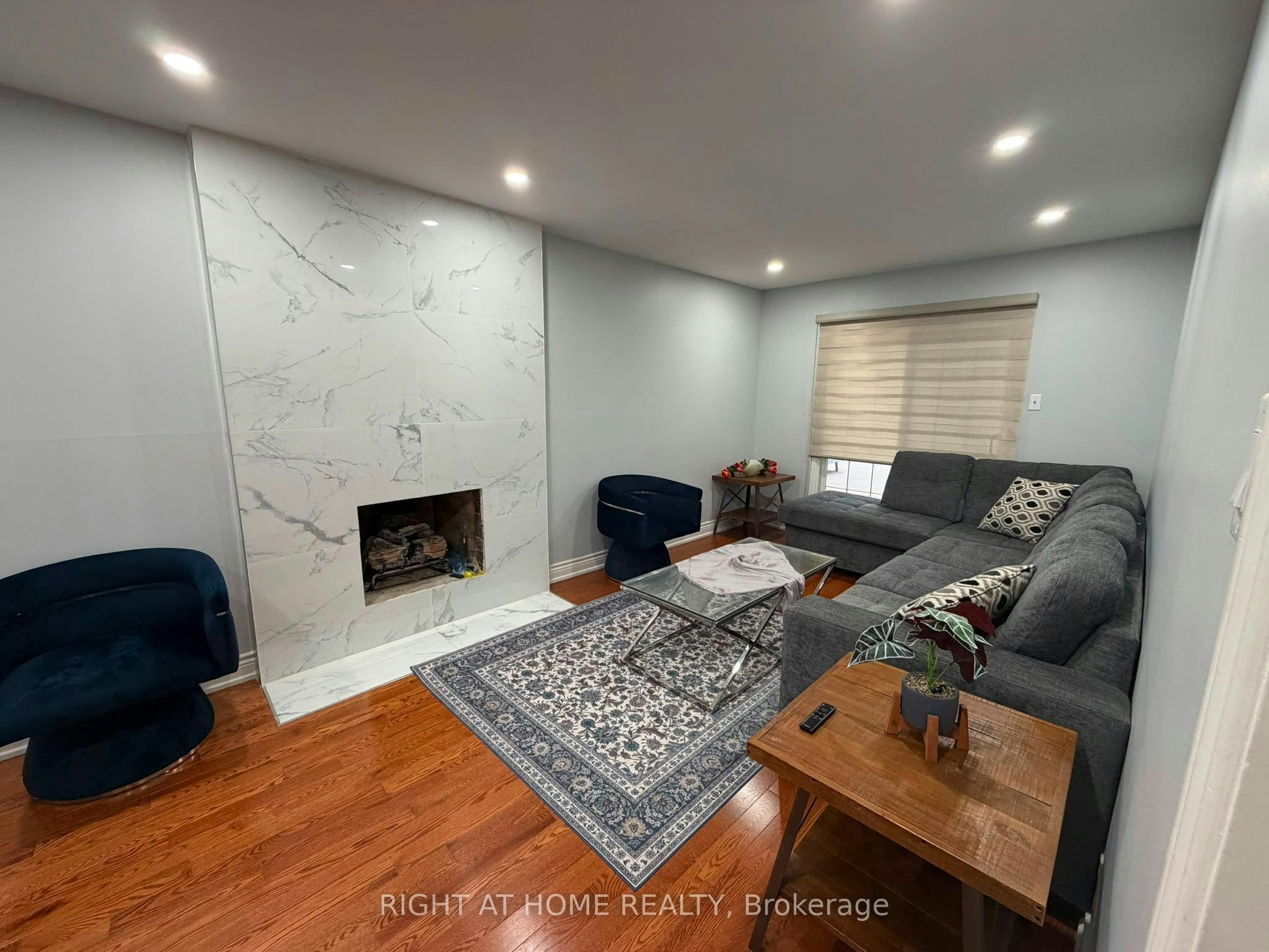 4203 Colonial Drive, Mississauga, ON, L5L 4C1 - 8