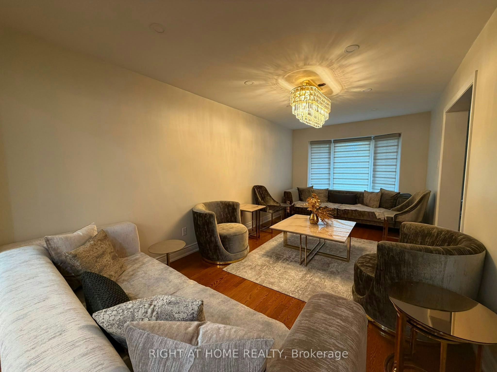 4203 Colonial Drive, Mississauga, ON, L5L 4C1 - 7
