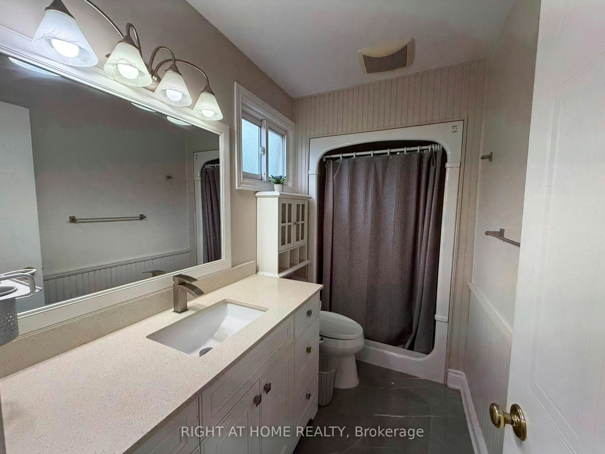 4203 Colonial Drive, Mississauga, ON, L5L 4C1 - 13