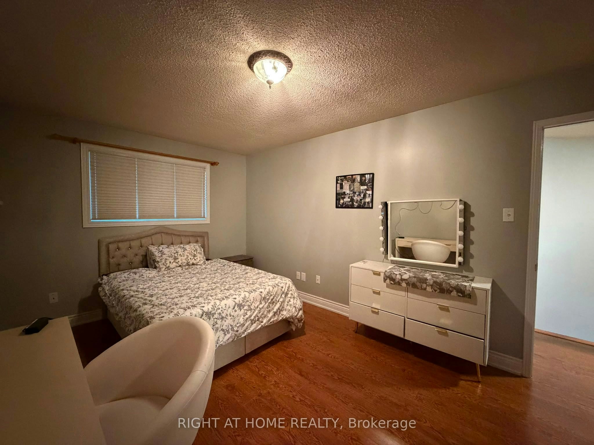 4203 Colonial Drive, Mississauga, ON, L5L 4C1 - 10