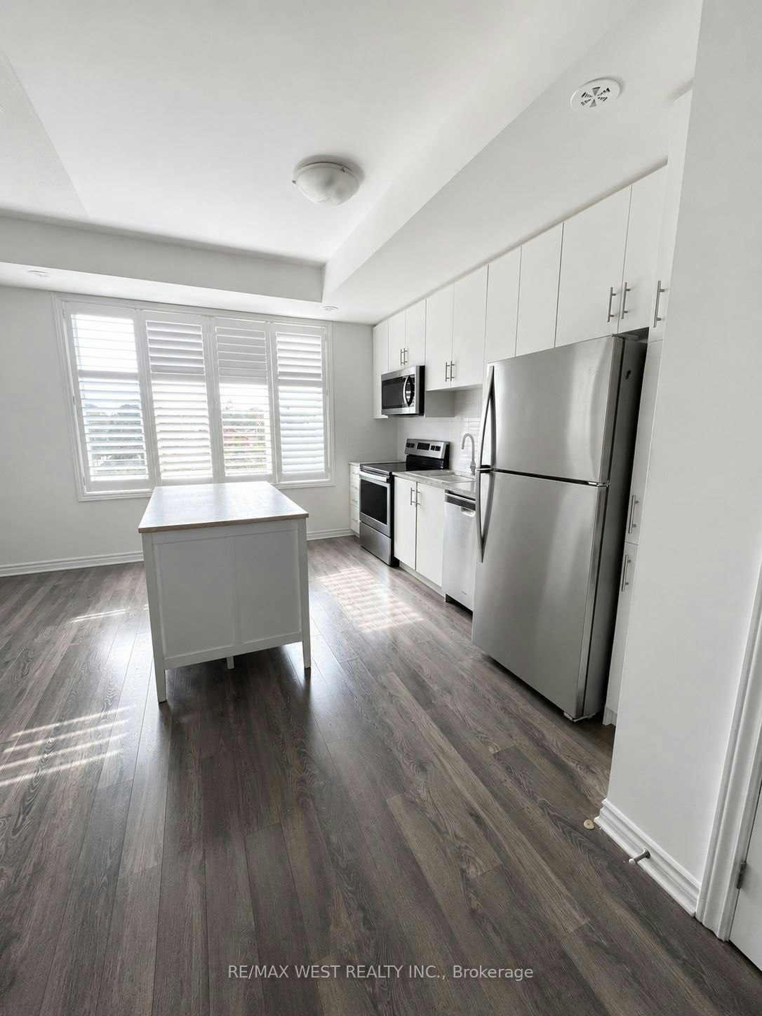 18-95 Eastwood Park Gardens, Toronto, ON, M8W 0B9 - 2