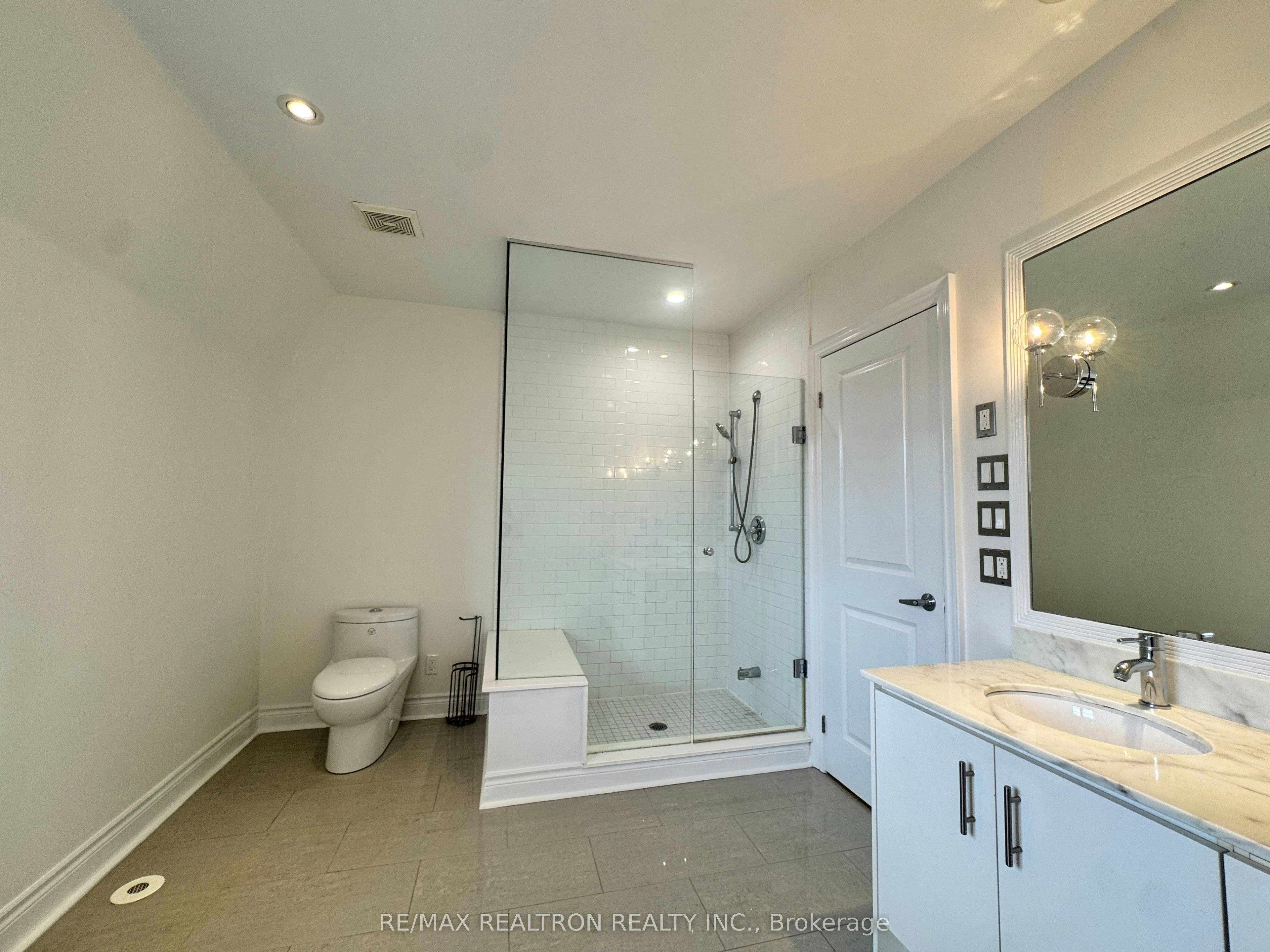54 Cormier Heights, Toronto, ON, M8Z 0B5 - 26