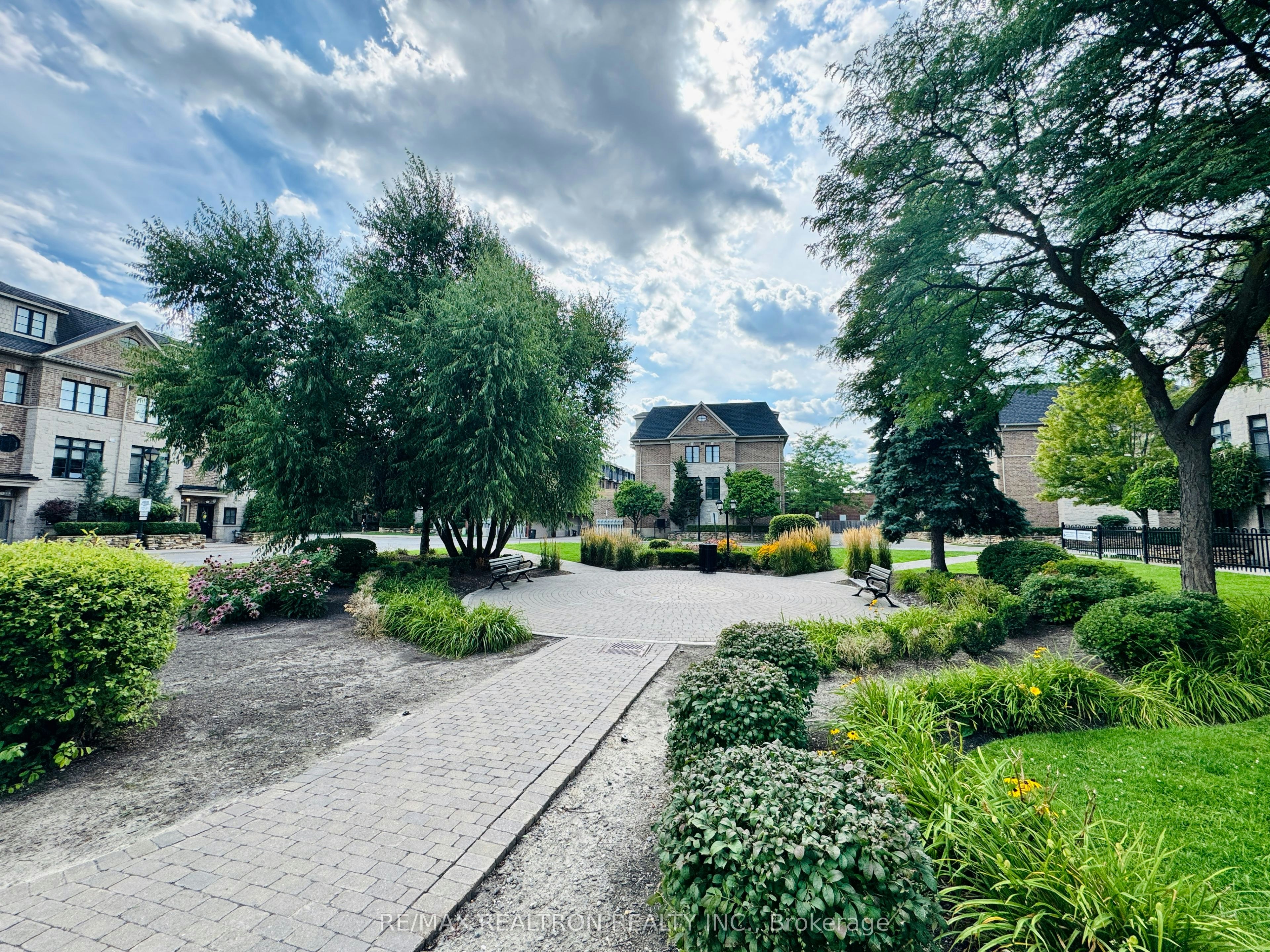54 Cormier Heights, Toronto, ON, M8Z 0B5 - 40