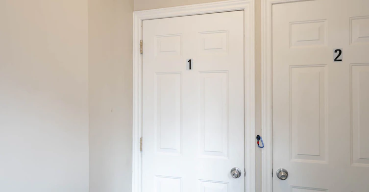 1-107 Runnymede Road, Toronto, ON, M6S 2Y4 - 2