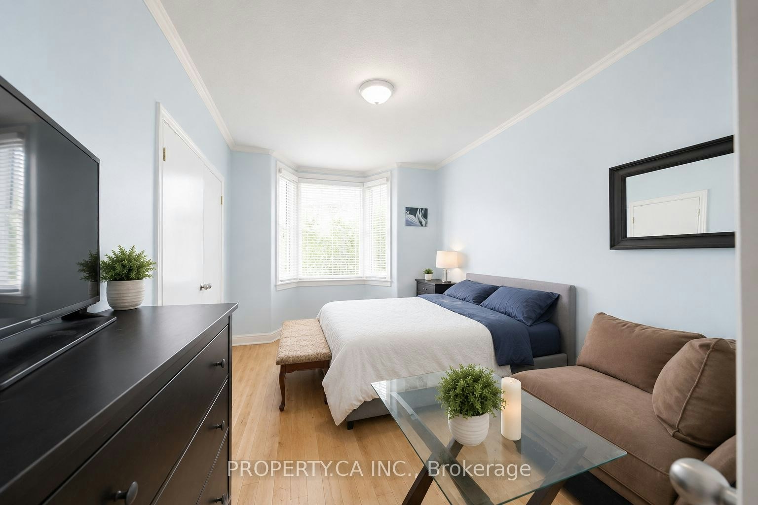 1-107 Runnymede Road, Toronto, ON, M6S 2Y4 - 4