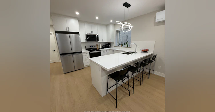 6-27 Cannon Road, Toronto, ON, M8Y 1R8