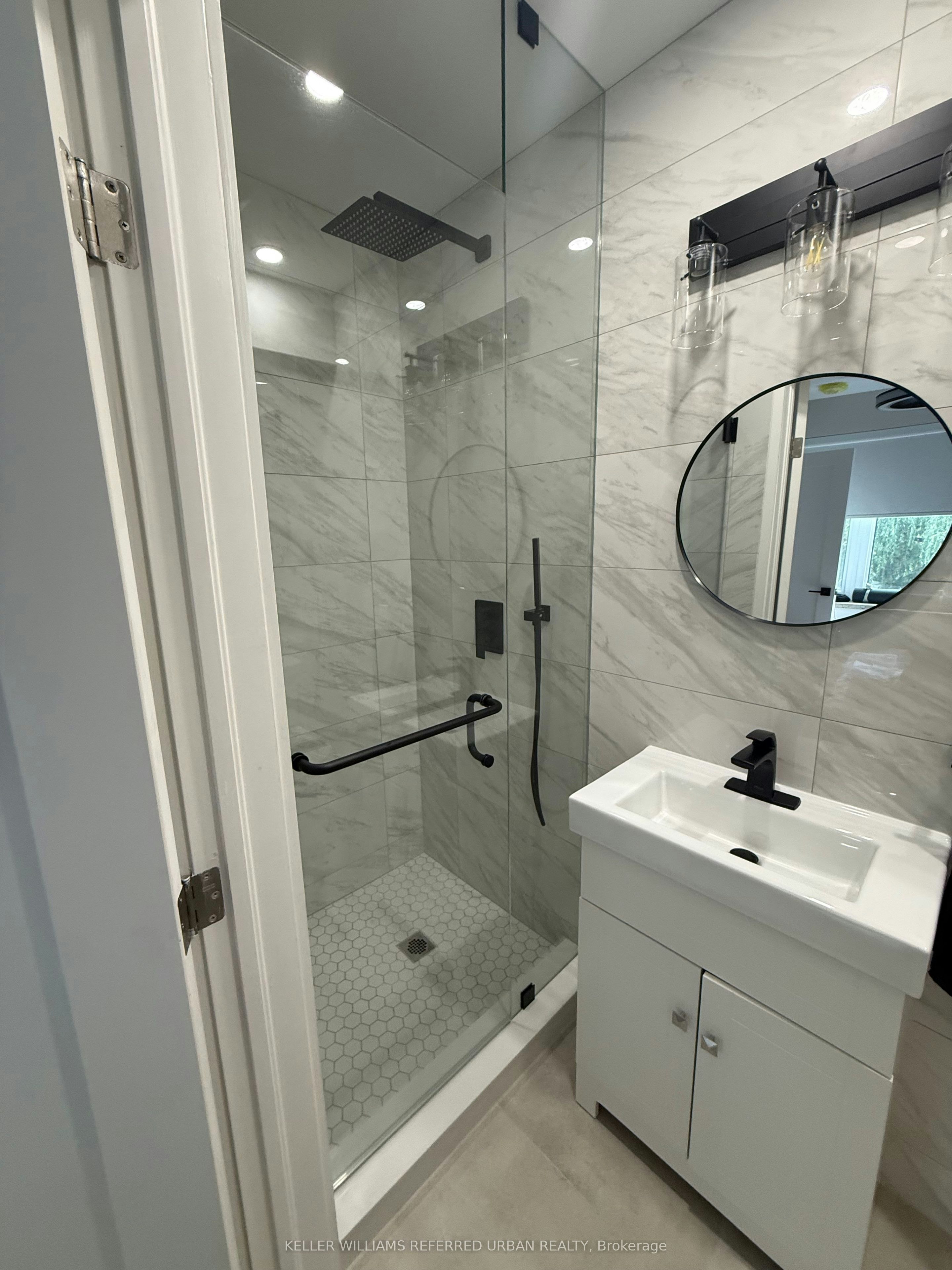 6-27 Cannon Road, Toronto, ON, M8Y 1R8 - 11
