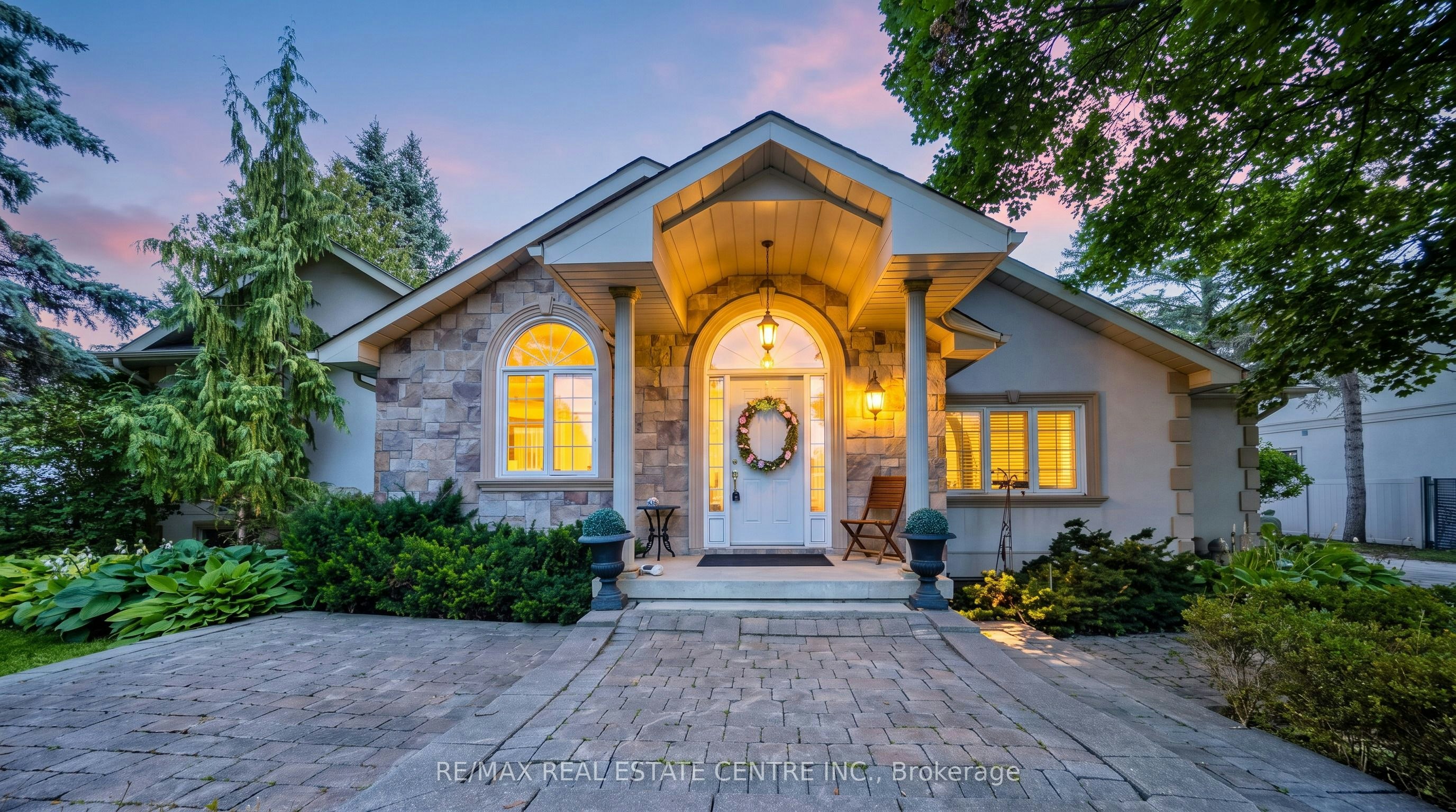 6961 Second Line W, Mississauga, ON, L5W 1A1