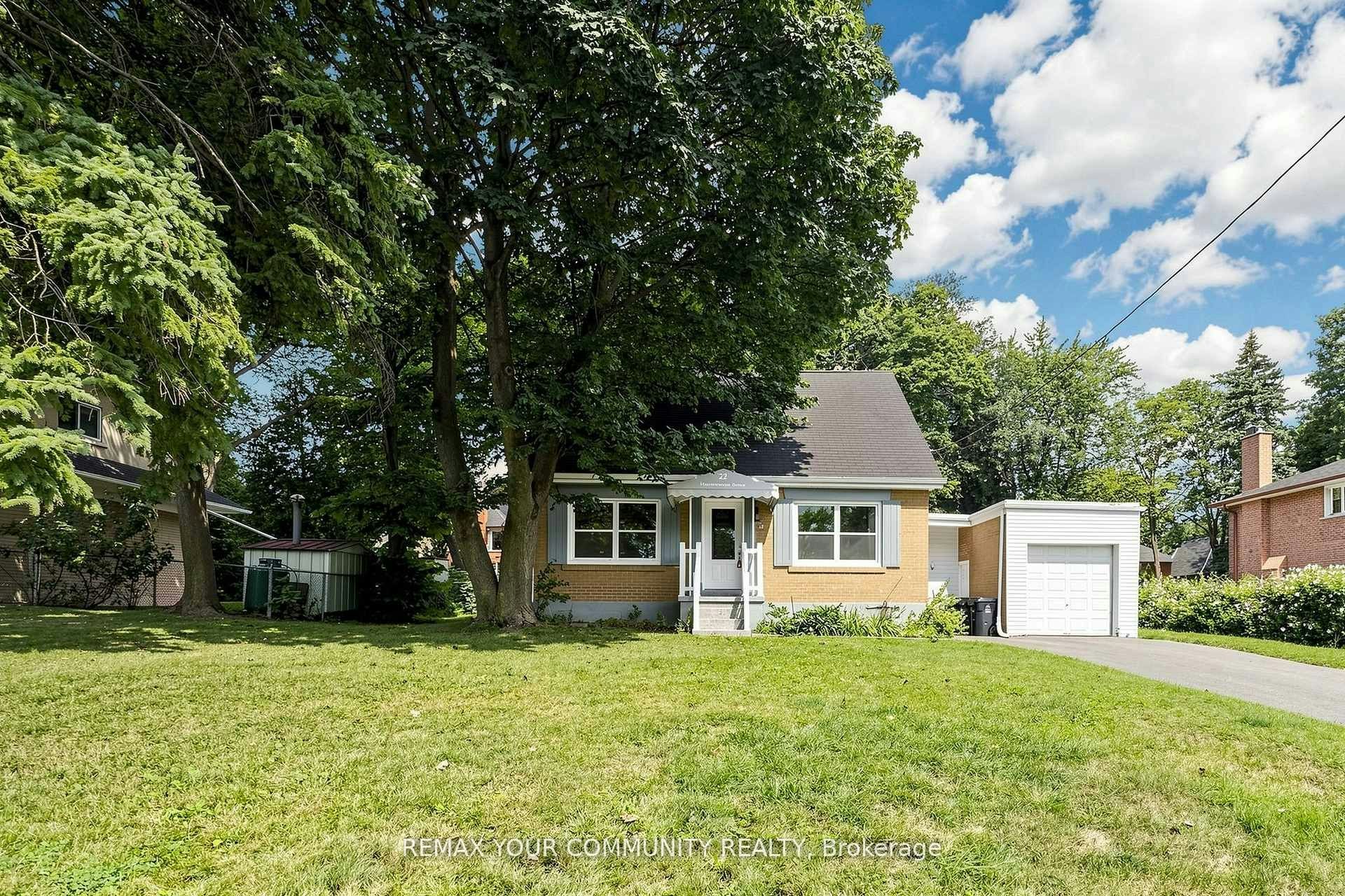22 Havenridge Drive, Toronto, ON, M9P 3M4