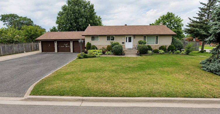 Upper-37 Carlyle Crescent, Brampton, ON, L6W 2Y9