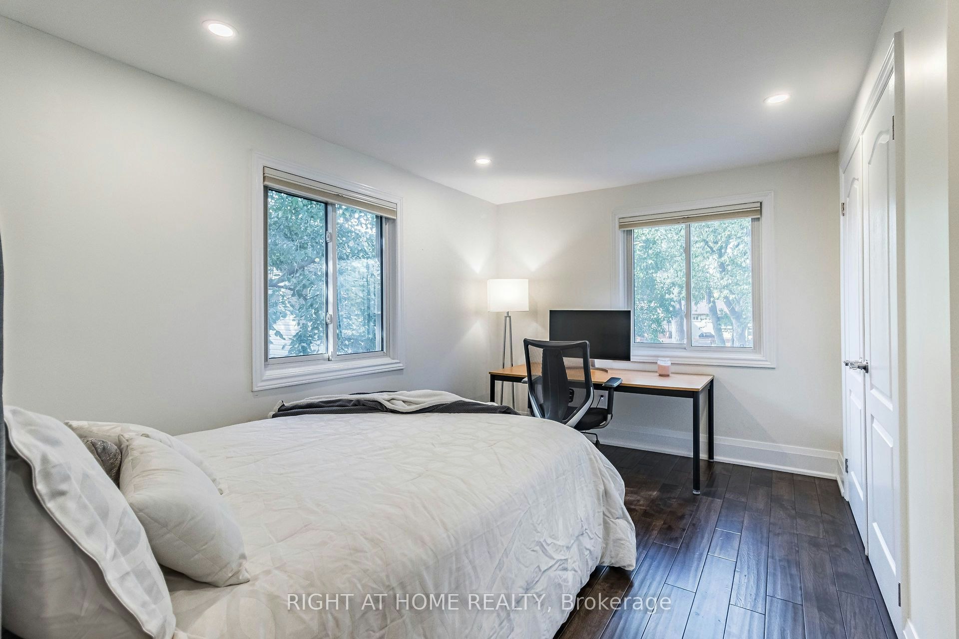2463 Rebecca Street, Oakville, ON, L6L 2B1 - 31