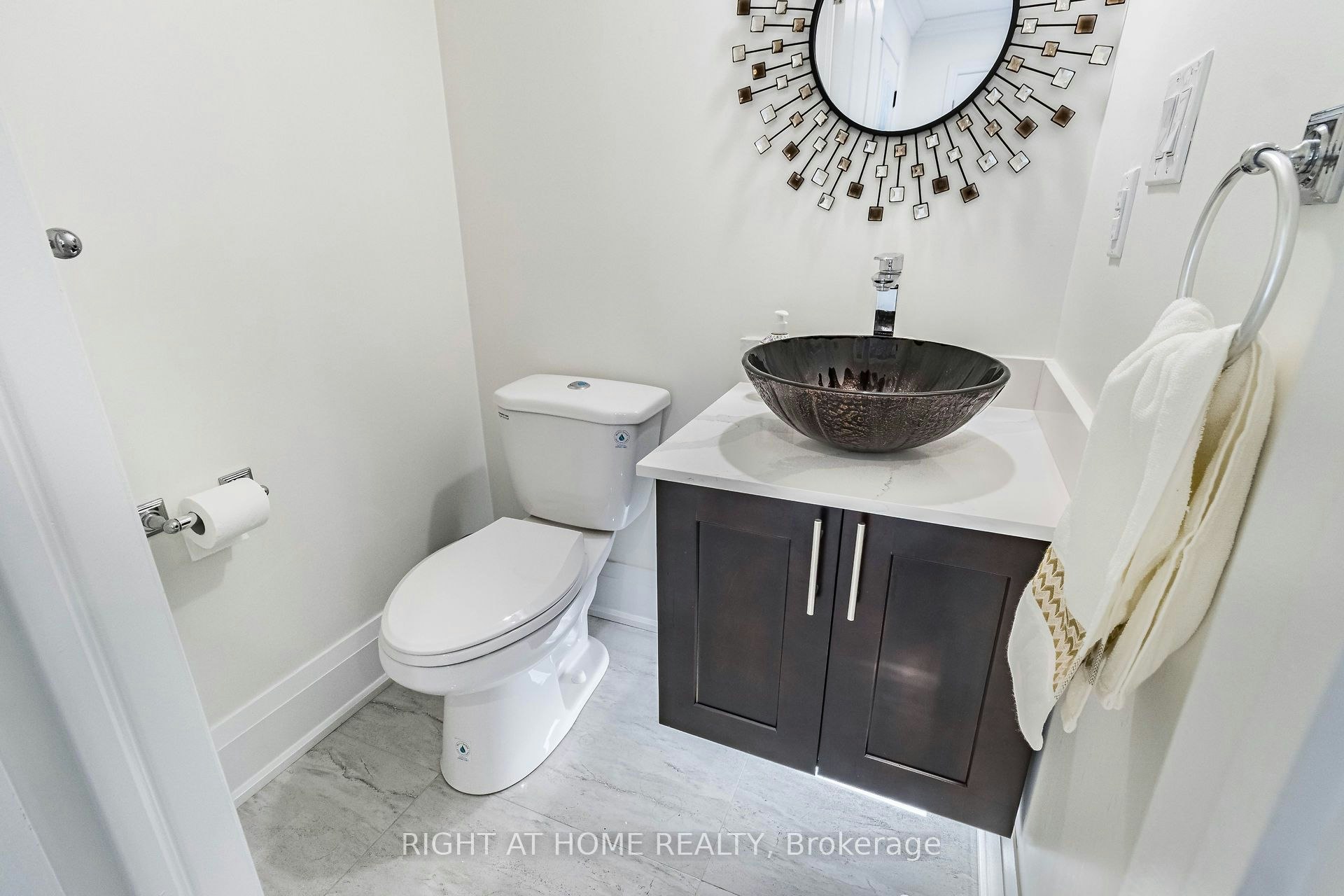 2463 Rebecca Street, Oakville, ON, L6L 2B1 - 6