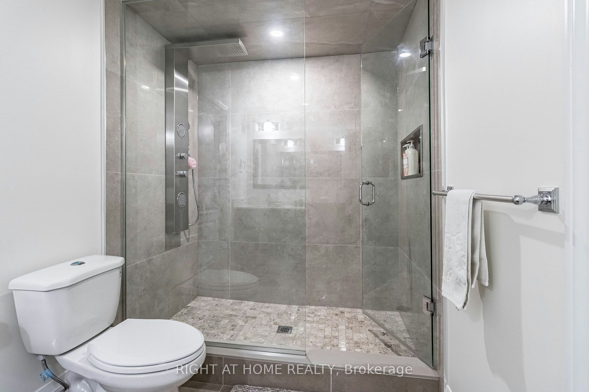 2463 Rebecca Street, Oakville, ON, L6L 2B1 - 35