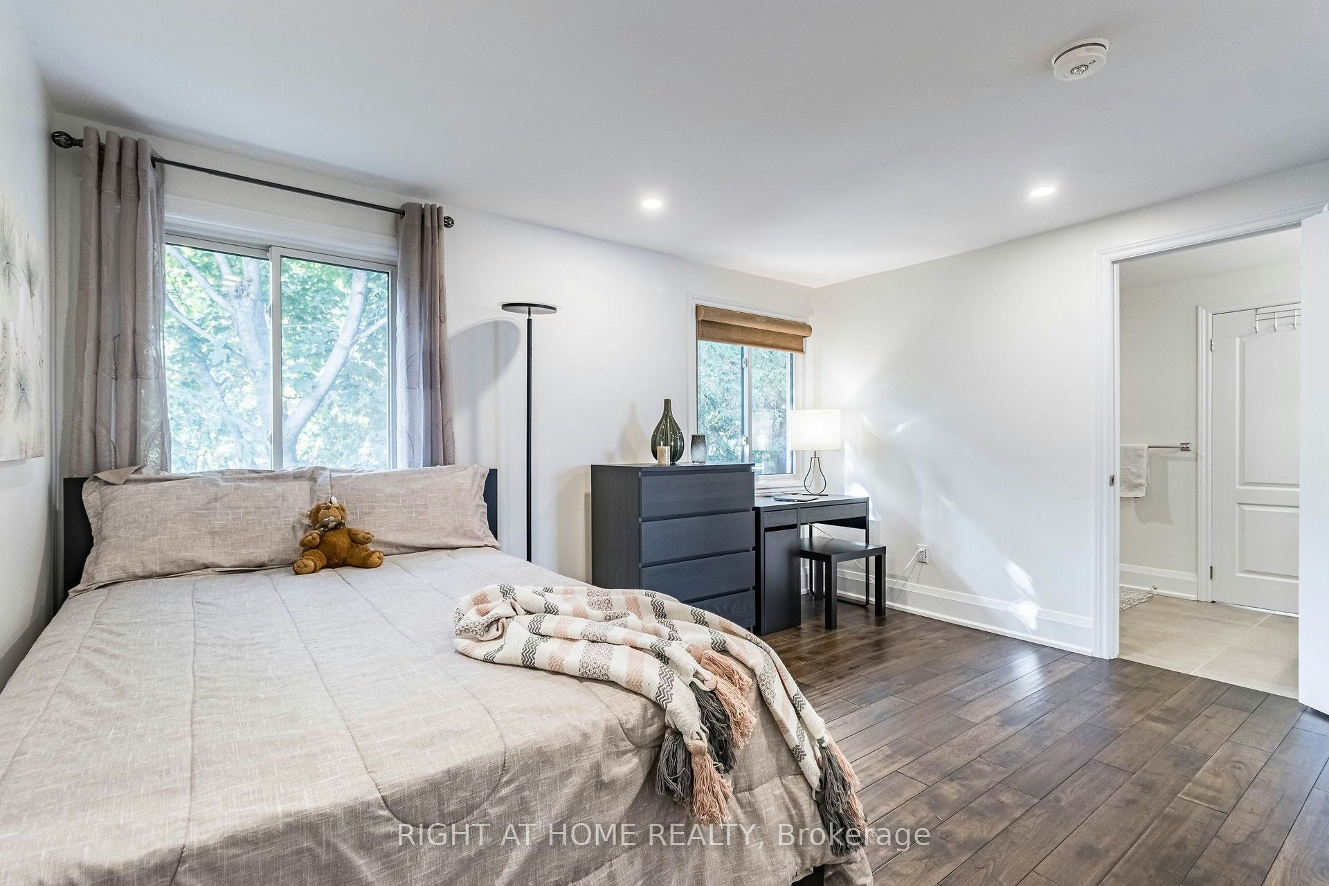 2463 Rebecca Street, Oakville, ON, L6L 2B1 - 38