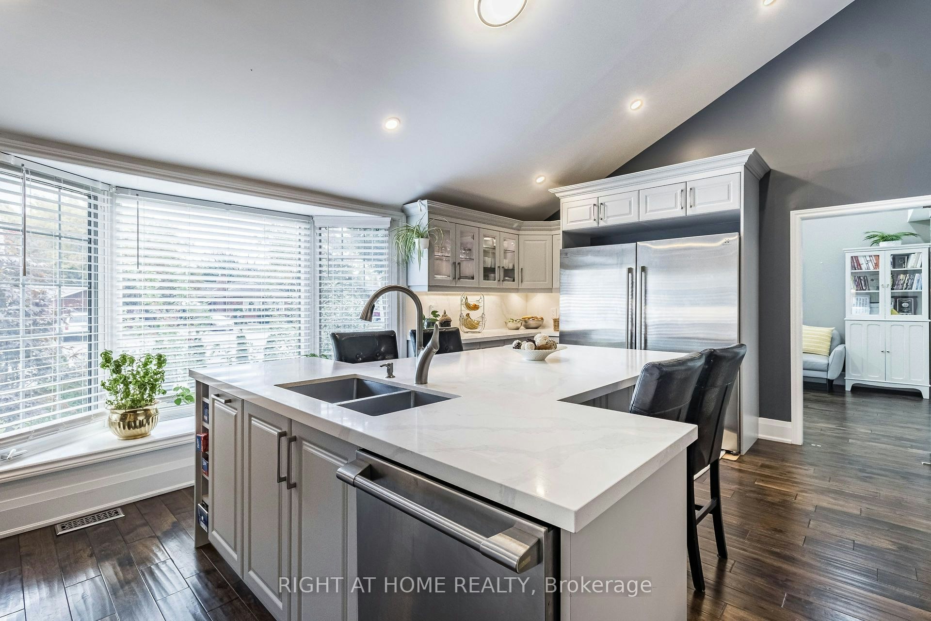 2463 Rebecca Street, Oakville, ON, L6L 2B1 - 10