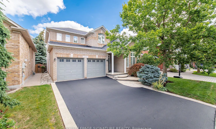 2215 Lapsley Crescent
