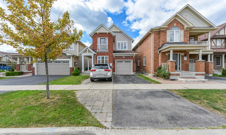22 Robert Parkinson Drive W