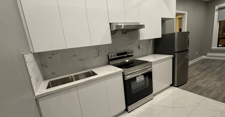 1B-271 Dunn Avenue, Toronto, ON, M6K 1L9