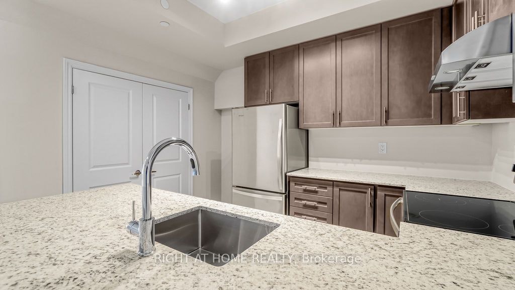 220-349 Wheat Boom Drive, Oakville, ON, L6H 7X5 - 15