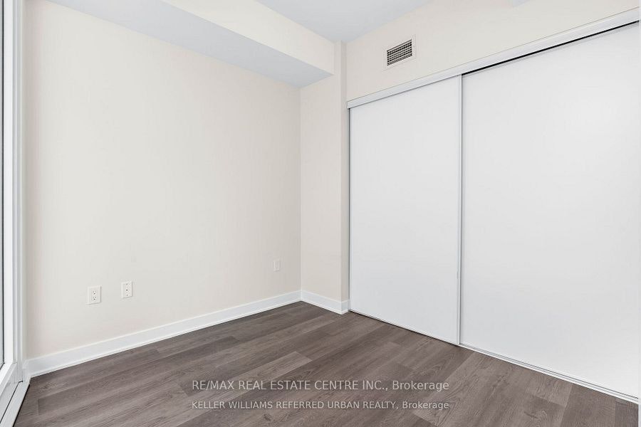 5701-3900 Confederation Parkway, Mississauga, ON, L5B 0M3 - 16