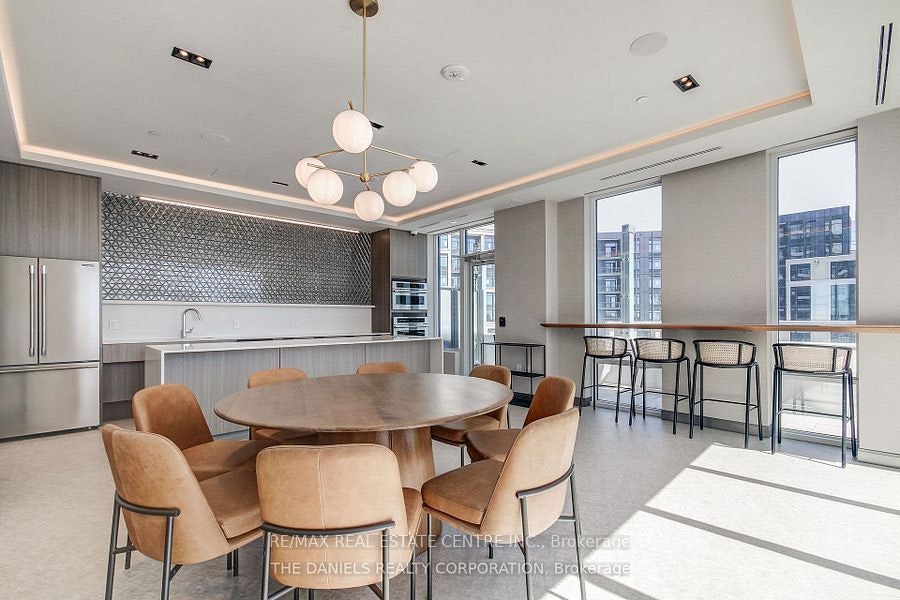906-2485 Eglinton Avenue W, Mississauga, ON, L5M 2T1 - 18